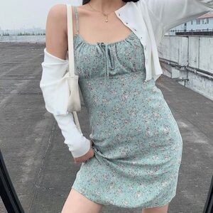 Brandy Melville milkmaid green floral dress
